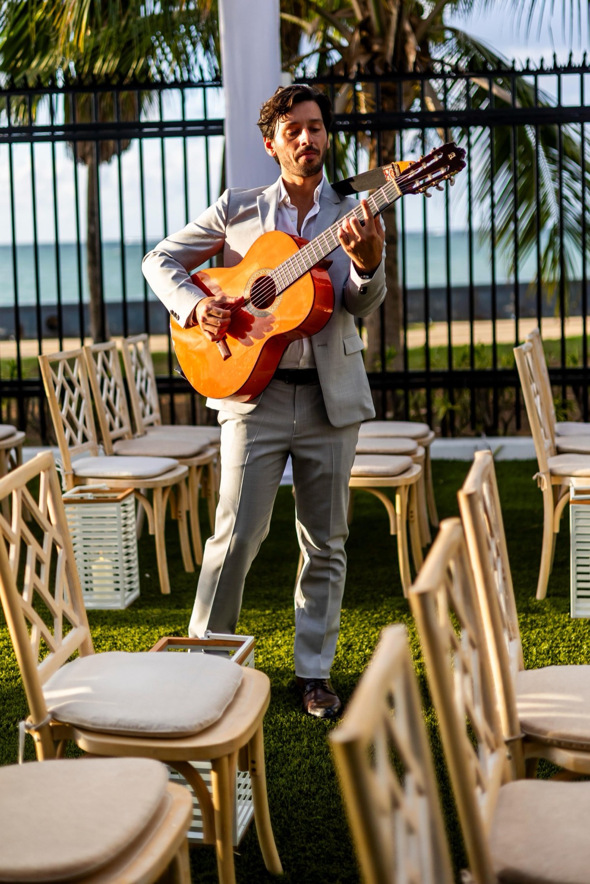 Sergio De Gouveia playing classical Spanish guitar